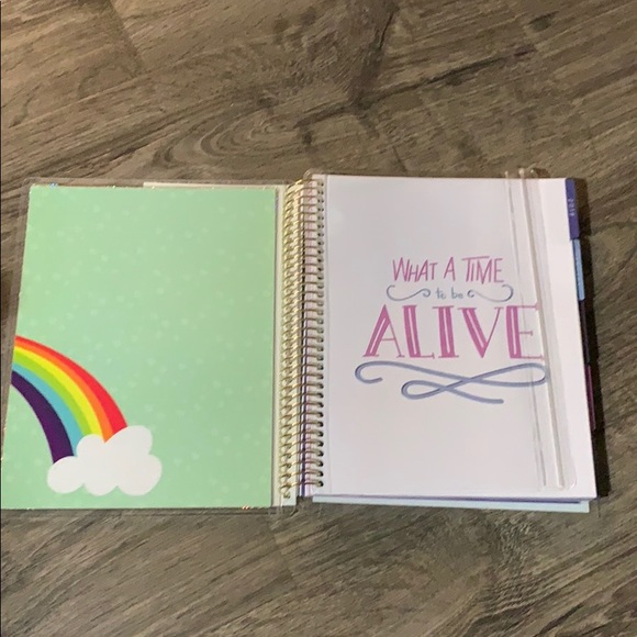 Glitter spiral laminated planner - Picture 2 of 8